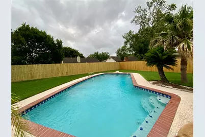 15226 Stradbrook Drive, Houston, TX 77062 - Photo 4