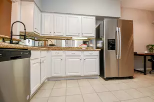 864 Augusta Dr, Houston, TX 77057 - Photo 6