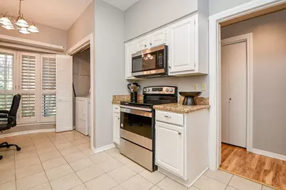 864 Augusta Drive #208, Houston, TX 77057 - Photo 8