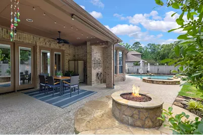 99 N Almondell Circle, The Woodlands, TX 77354 - Photo 2