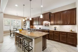 99 N Almondell Cir, The Woodlands, TX 77354 - Photo 10