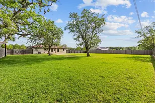 12606 Ponderosa Dr, Dickinson, TX 77539 - Photo 32