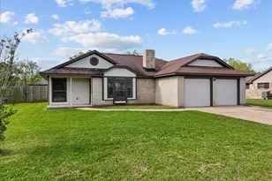 12606 Ponderosa Dr, Dickinson, TX 77539 - Photo 2