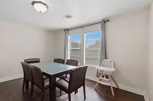 515 Riggs St, Baytown, TX 77520 - Photo 14