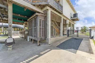 1339 Outrigger, Galveston, TX 77554 - Photo 32