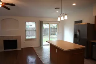 19306 Wading River Dr, Tomball, TX 77375 - Photo 4