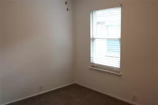 19306 Wading River Dr, Tomball, TX 77375 - Photo 14