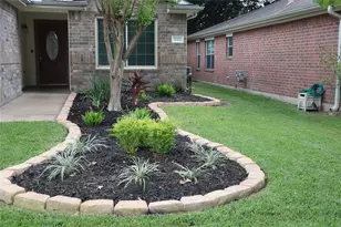 19306 Wading River Dr, Tomball, TX 77375 - Photo 2
