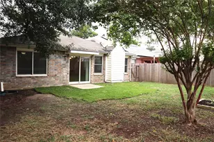19306 Wading River Dr, Tomball, TX 77375 - Photo 18