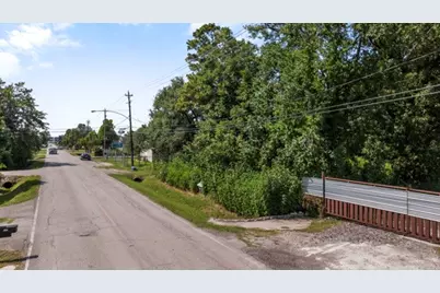 7503 Harrison Street, Baytown, TX 77521 - Photo 12