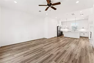 1526 Ojeman Rd, Houston, TX 77055 - Photo 12