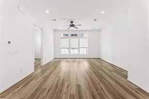 1526 Ojeman Rd, Houston, TX 77055 - Photo 8