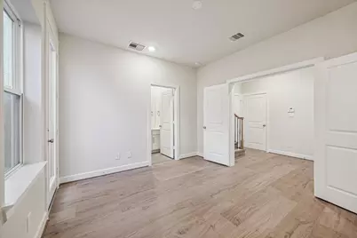 6330 Paddington Bend Drive, Houston, TX 77008 - Photo 16