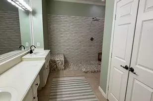 1310 W Webster St, Houston, TX 77019 - Photo 28