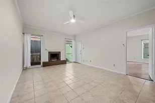 5718 Val Verde, Houston, TX 77057 - Photo 2