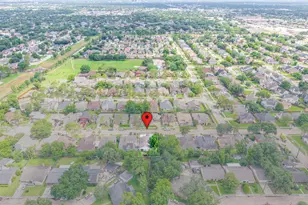 7815 Royan Dr, Houston, TX 77071 - Photo 24