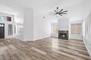 7815 Royan Dr, Houston, TX 77071 - Photo 4