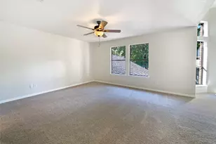 6906 Cherry Hills Rd, Houston, TX 77069 - Photo 16