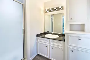 6906 Cherry Hills Rd, Houston, TX 77069 - Photo 18