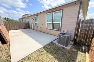 10233 Cleartide Ln, Houston, TX 77034 - Photo 18