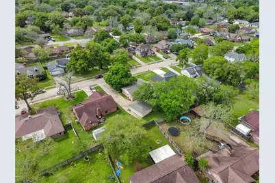 412 Daffodil Street, Lake Jackson, TX 77566 - Photo 42