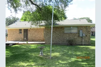 412 Daffodil Street, Lake Jackson, TX 77566 - Photo 40