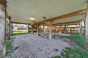 506 Oklahoma Ave, Bacliff, TX 77518 - Photo 26