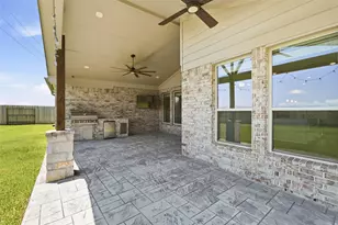 9606 Pleasant Way, Baytown, TX 77523 - Photo 10