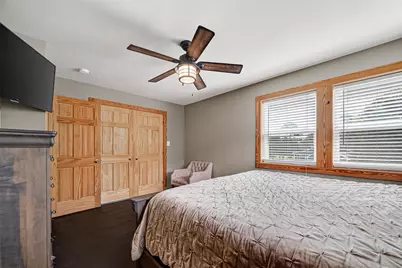 421 N Shady Lane, La Porte, TX 77571 - Photo 16