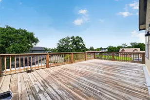 421 N Shady Ln, La Porte, TX 77571 - Photo 4
