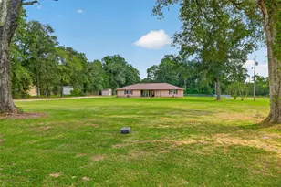 68 White Oak Dr, New Caney, TX 77357 - Photo 8