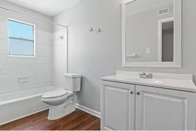 932 7th Avenue N #6, Texas City, TX 77590 - Photo 4