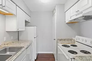 932 7th Ave N, Texas City, TX 77590 - Photo 2