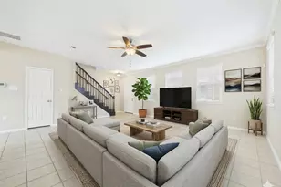 2015 Kemah Village Dr, Kemah, TX 77565 - Photo 1