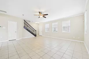 2015 Kemah Village Dr, Kemah, TX 77565 - Photo 2