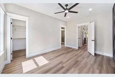 4624 Mayflower Street #B, Houston, TX 77033 - Photo 10