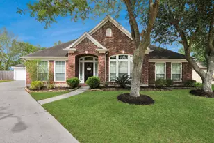 2802 Creek Bend Dr, Friendswood, TX 77546 - Photo 4