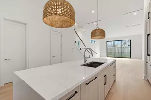 820 Malone St, Houston, TX 77007 - Photo 8