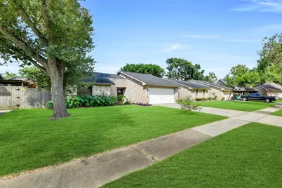 11110 Sagecountry Drive, Houston, TX 77089 - Photo 4