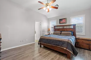 6652 Hawkins Hill Ln, Dickinson, TX 77539 - Photo 24