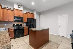 6652 Hawkins Hill Ln, Dickinson, TX 77539 - Photo 18