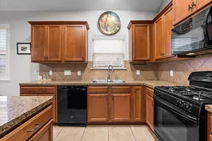 6652 Hawkins Hill Ln, Dickinson, TX 77539 - Photo 16