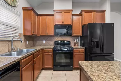 6652 Hawkins Hill Lane, Dickinson, TX 77539 - Photo 14