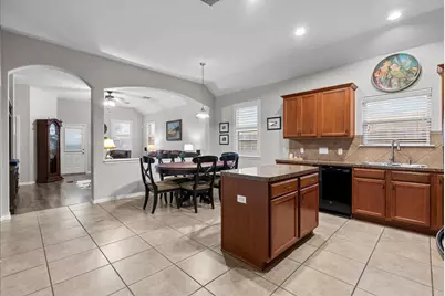 6652 Hawkins Hill Lane, Dickinson, TX 77539 - Photo 10