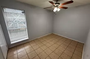10028 Ridgecoral Dr, Houston, TX 77038 - Photo 8