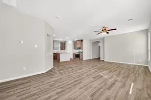9987 Enclave Grove Dr, Willis, TX 77318 - Photo 10