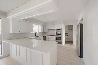 10139 Sagemill Drive, Houston, TX 77089 - Photo 8