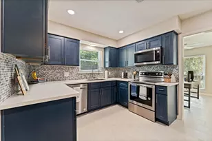 11314 Hillcroft Ave, Houston, TX 77035 - Photo 10