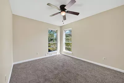 813 Lakeview Drive, Sugar Land, TX 77498 - Photo 26