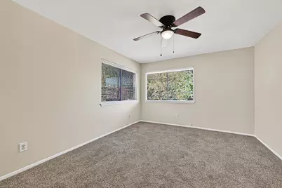 813 Lakeview Drive, Sugar Land, TX 77498 - Photo 24